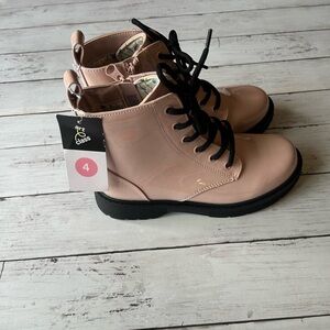 New Target Art Class Zoe Lace-up Combat Boots girls size 4